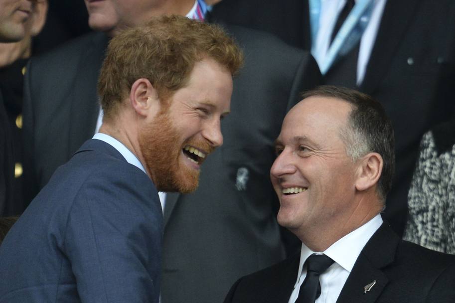 Il Principe Harry e il primo ministro neozelandese John Key (Afp)